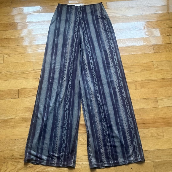 Thaikila Tempo pants reptile print, S - Picture 11 of 16